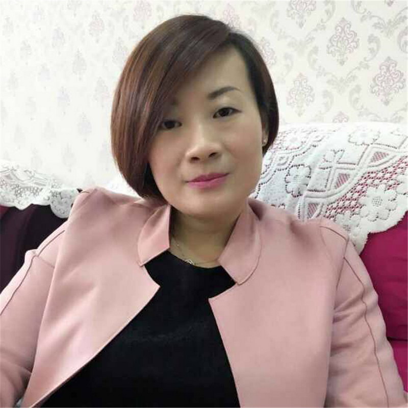 學(xué)員楊莉,報(bào)讀了美甲課班課程創(chuàng)業(yè)成功